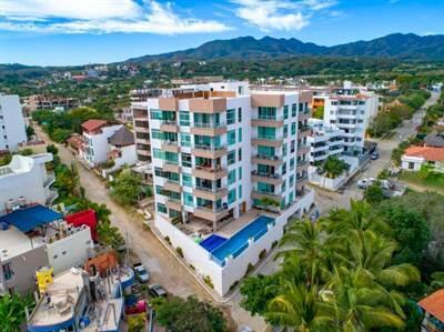 102 Albatros TH 1, Torre Pacifica TH 1