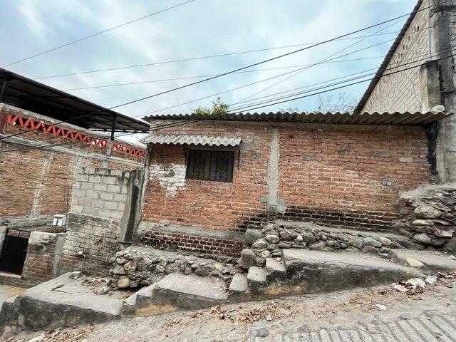 106 AND. MANUEL GONZALEZ BOCANEGRA, LOTE MARIO PACHECO — foto 2