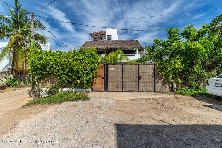 35 Pakistan, Cumbre Lofts