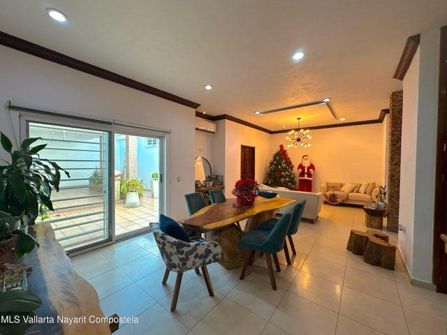 137 Lago Superior, Villa Lirios Fluvial