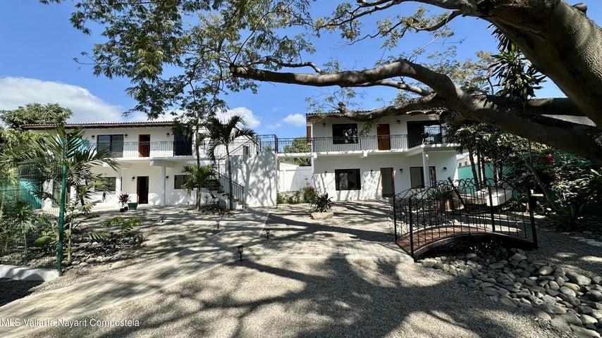 44 Carretera Punta de Mita ESQ SI, Casa Arbol