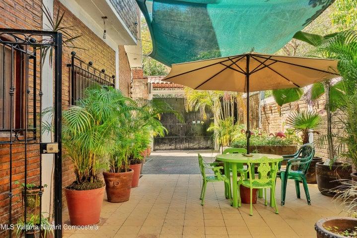 142 Prol. Brasilia, Casa Lety