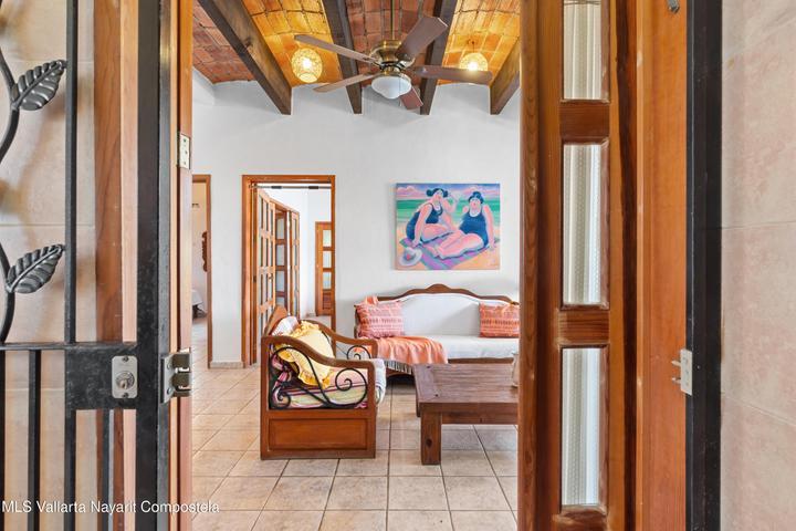 98 LIRIOS 3, condo CARSHAMEL