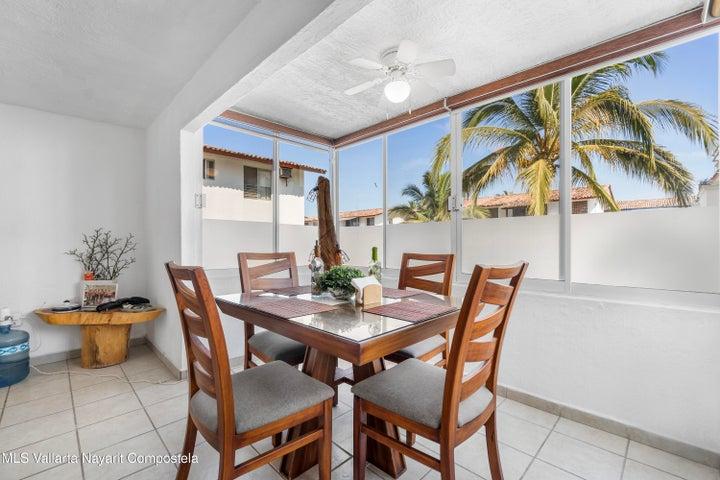 140 Av. Prisciliano Sanchez 41-6, Condo Kristian