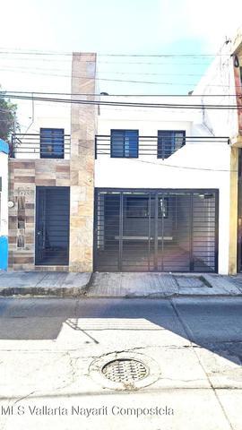 320 Sebastian Lerdo de Tejada, Casa Tepic