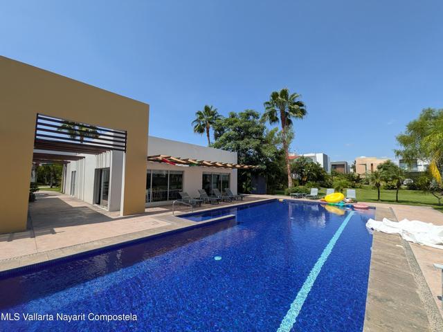574 Avenida Mexico 72, Casa Ikal