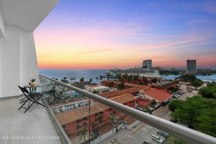 465 Paseo de Las Garzas 703, Torre Ambar