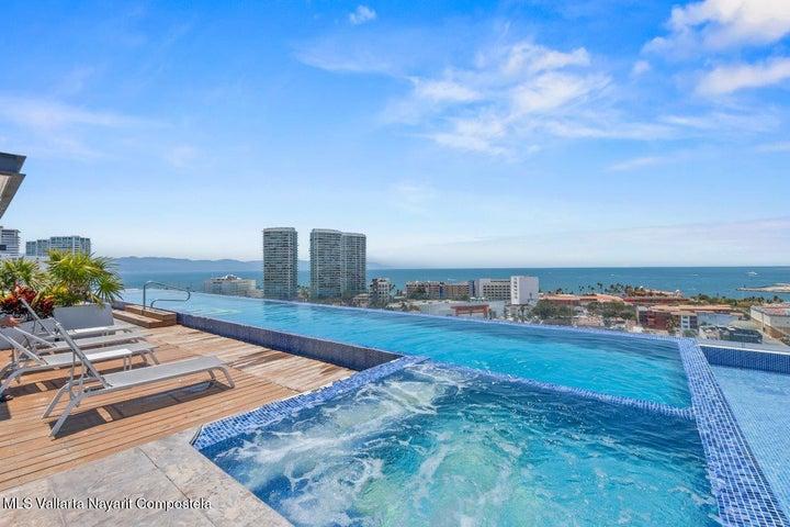 500 Maria Montessori PH 1401, Condominio Zoho Torre 2