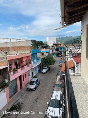222 Ignacio Zaragoza, CASA FLORES — foto 2