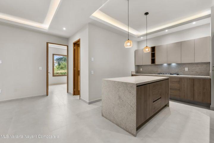 7 Pelicanos TH1, KINAU MARINA RESIDENCES