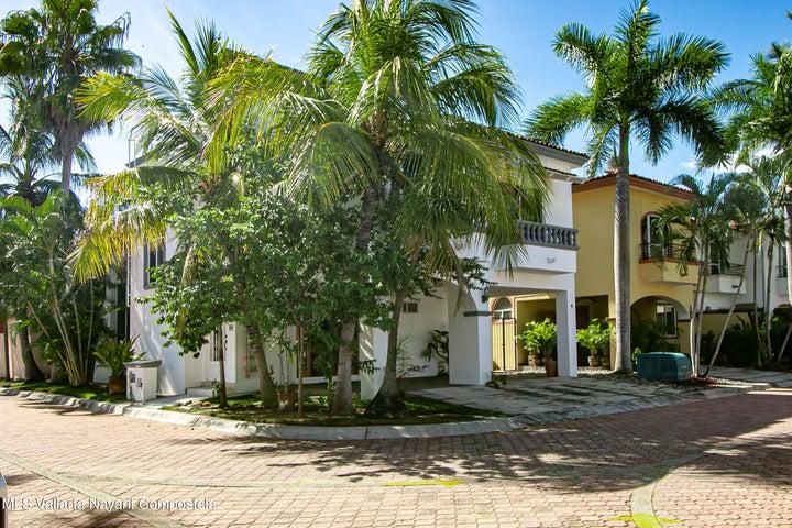 195 Paseo de los Cocteros 45, Casa Virreyes 1 — foto 2
