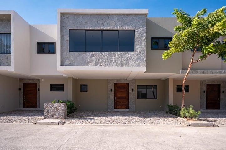540 Av. Mexico 13, Ciye Residencial Casa 13
