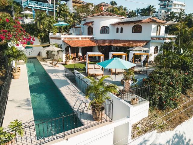 102 C.Coral, Casa Piña
