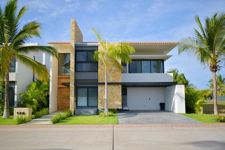 146 ACACIA, LOS TIGRES 146 — foto 2