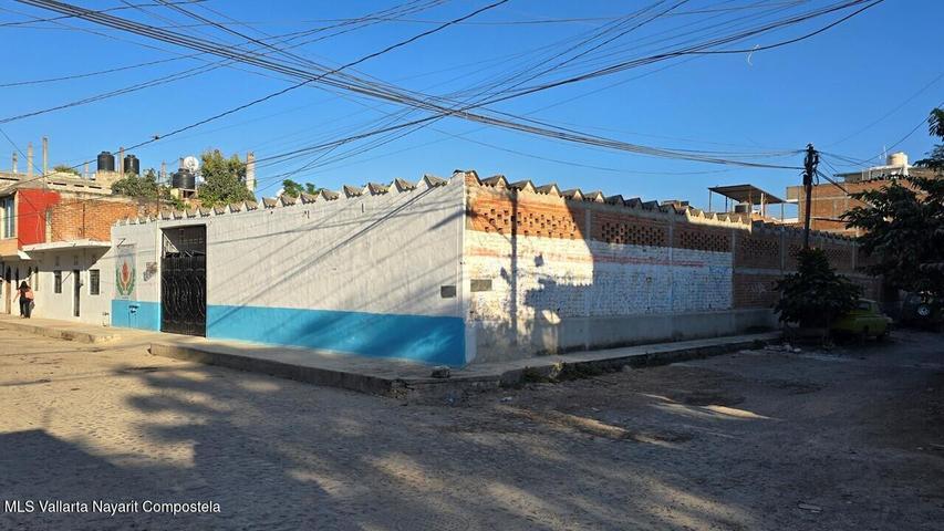 187 Lazaro Cardenas, Lote Chavarin