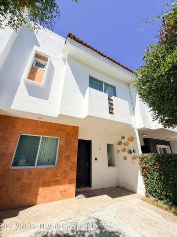 300 Av. Paseo de Vallarta 11, Casa Licha — foto 2