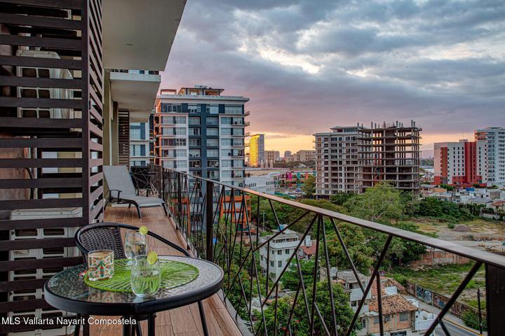 390 Maria Montessori 708, Manyara 708