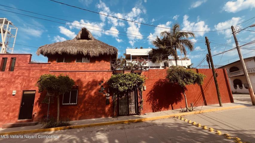 200 Camaron, Casa Palapa