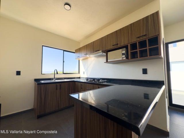 305 Paseo Foresta 8, Condo Albahaca — foto 3
