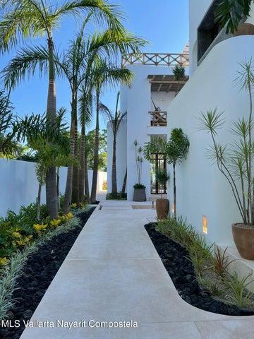 24 Carretera Cruz de Huanacaxtle, Ave de Mar