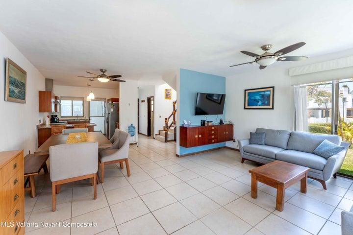 600 Circuito del Rosal Av. Los Amores 66, Casa #66, Los Amores 2 — foto 3