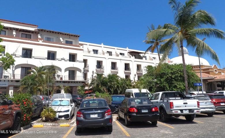 S/N BLV. Francisco Medina Ascencio 5A, Condo Rosevold