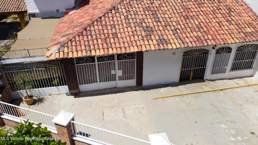 150 Mexicaltzingo, Casa Violeta Barrio Sta. Maria