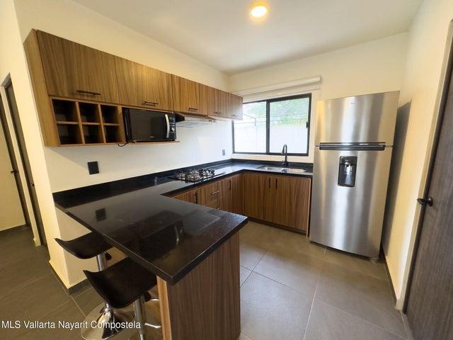 303 Paseo Foresta UP1, Condo Roble — foto 2
