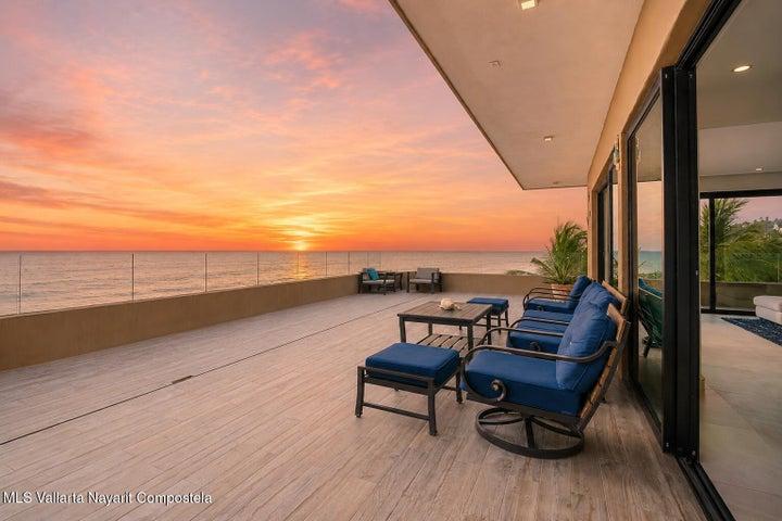 56 C. Cuba 233, Condo Sunset Beachfront