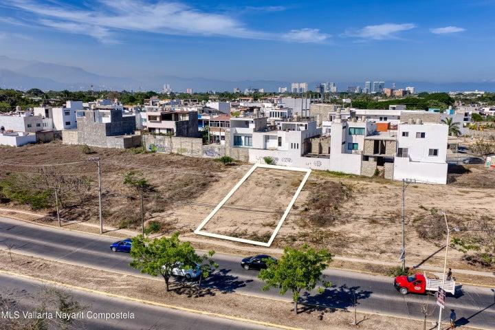 Lot 3 MzT Av. de Los Poetas, Lote Los Poetas — foto 2
