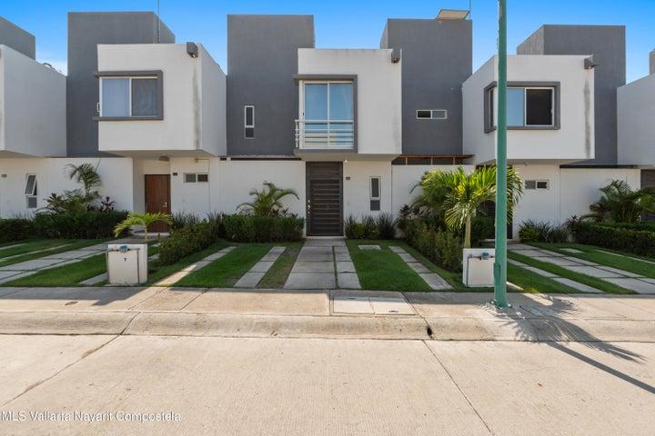 7 Isla Isquia Calle 7, Altavela 2- Isla Isquia 7