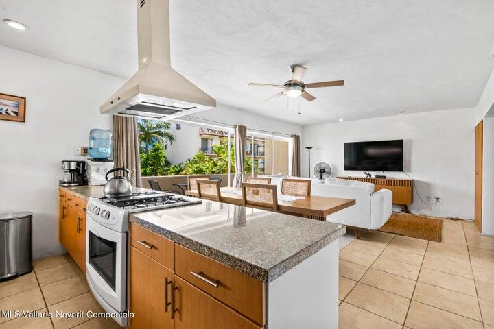 487 David Alfaro Siqueiros 211, La Joya — foto 2