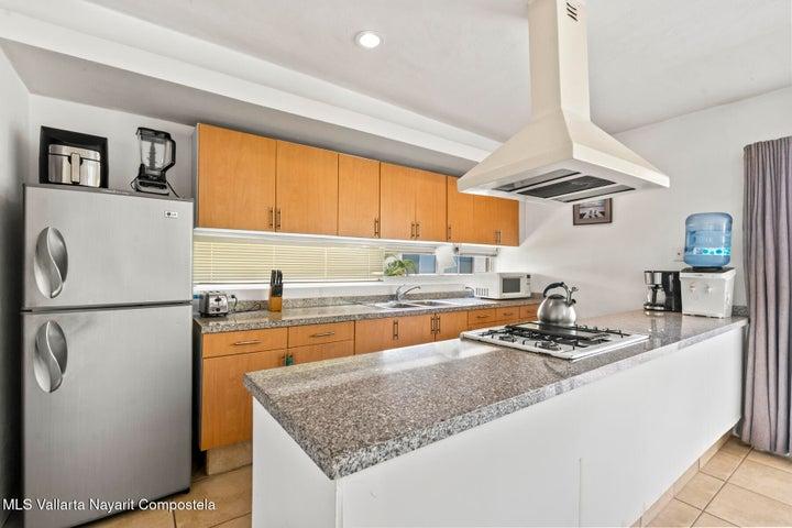 487 David Alfaro Siqueiros 211, La Joya — foto 3