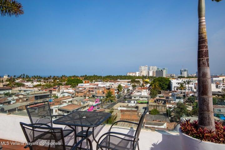194 Niza 101, Condo Fernando — foto 3