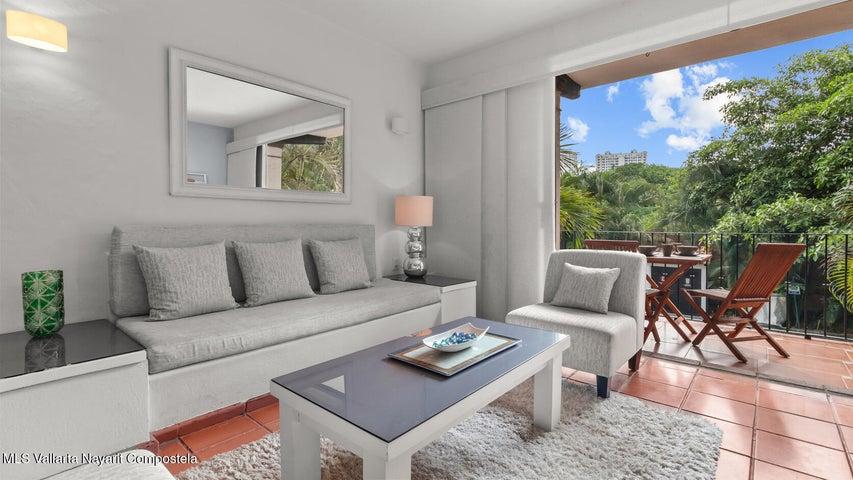2284 Francisco Medina Ascencio Blvd. 405, Marbella 405