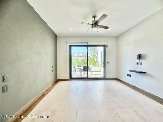 448 Avenida Encino 105, Bengala Boutique — foto 2