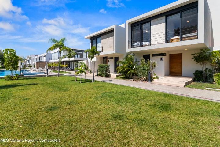 258 Blvd. Paseo de los Cocoteros 63732 37, Vista Natura
