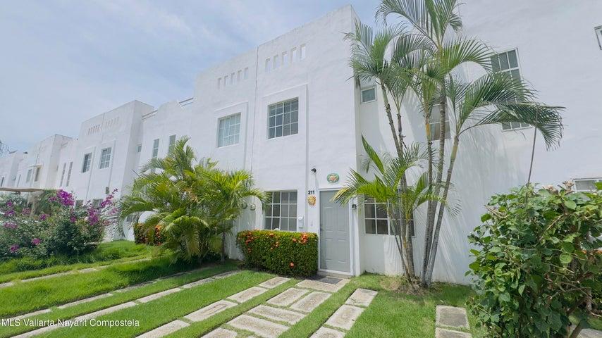 211 Paseo de Hermes, Casa Hermes