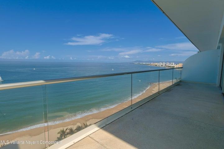 2485 AV. Francisco Medina Ascencio 15-A, Peninsula T1 15-A