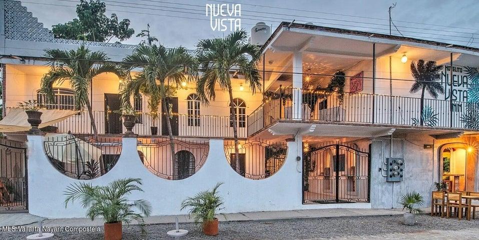 19 Sierra, Nueva Vista Inn
