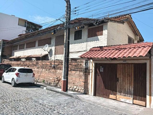 443 EMILIO CARRANZA, CASA LIENZO