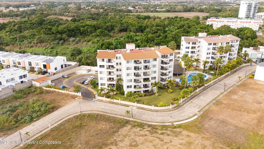 1 CIRCUITO HIGUERAS 201, CONDOMINIO GARDENIAS 201