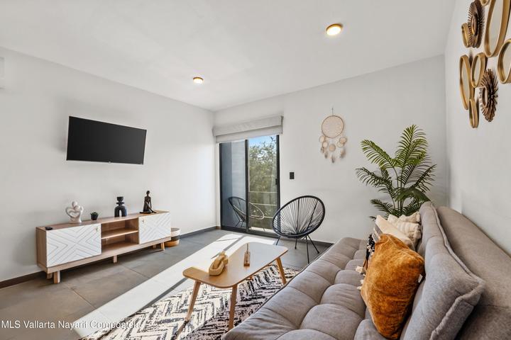 315 Paseo Foresta 5, Foresta Residencial