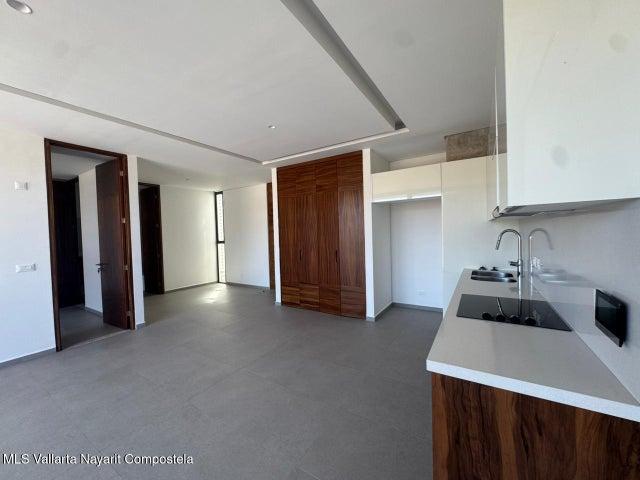 833 Av. de Los Picos C804, Arama Bay