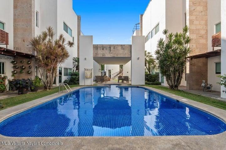144 Paseo de los Flamingos 63732 7D, U-CUATRO
