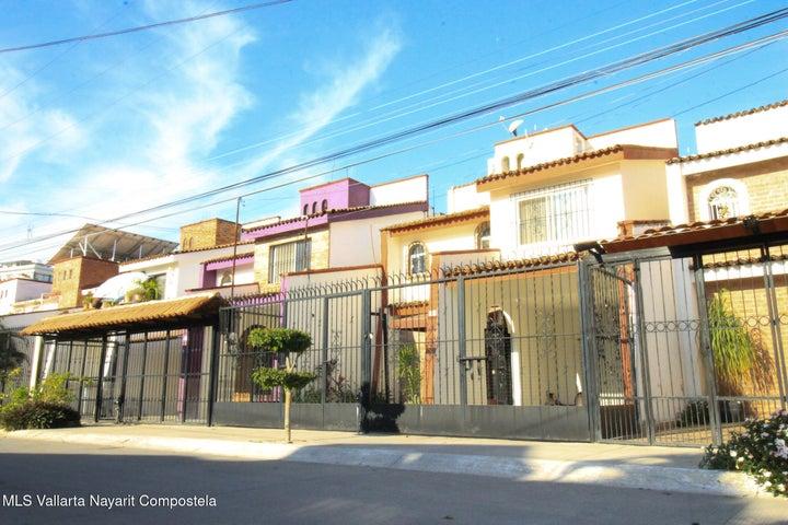 368 C. Océano Índico, CASA ARAMARA