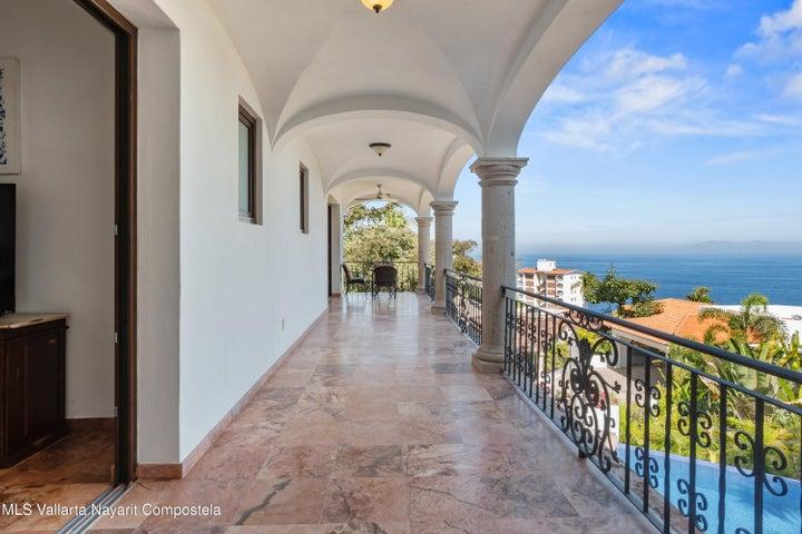 111 Sierra Escondida, VILLA GALE