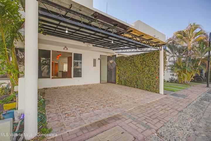 Querubines Av. Rincon del Cielo 15, Querubines
