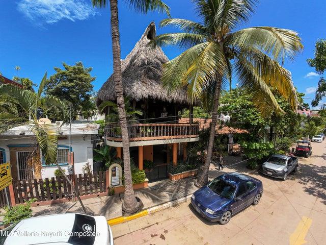7 Tercer Mundo, Casa Rafael