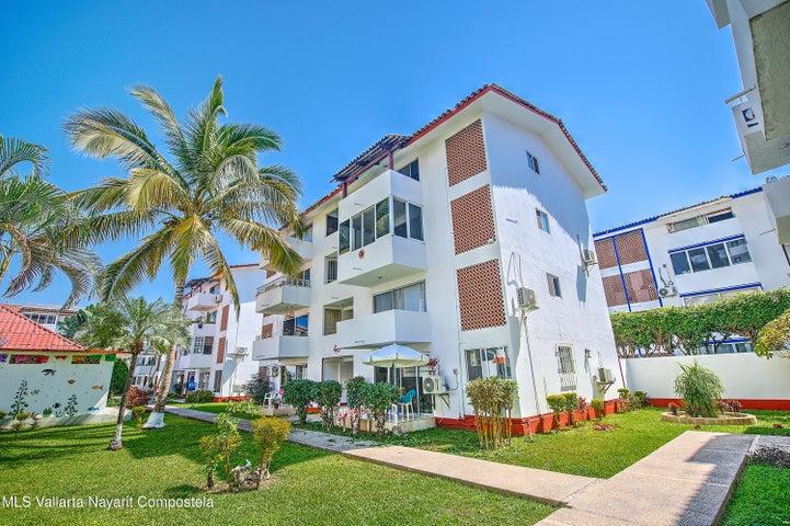 140 Prisciliano Sanchez Av 48-5, Condominios La Marina